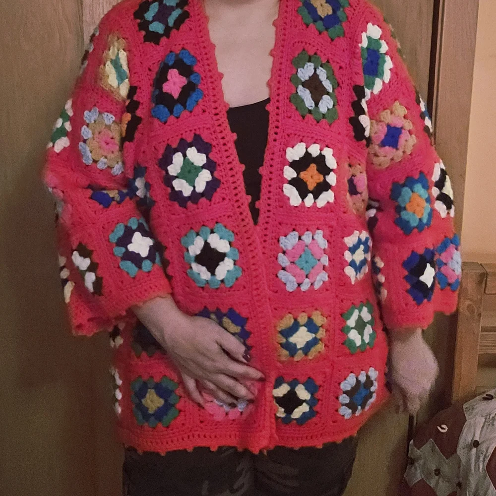 Handmade Crochet Cardigan Sweater XL Granny Square Vintage Red Multicolor - Picture 8 of 13